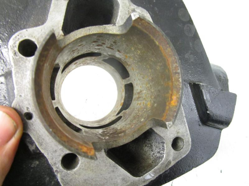 73 74 Suzuki TM 125 Challenger OEM Cylinder Jug 11210-28300 1973